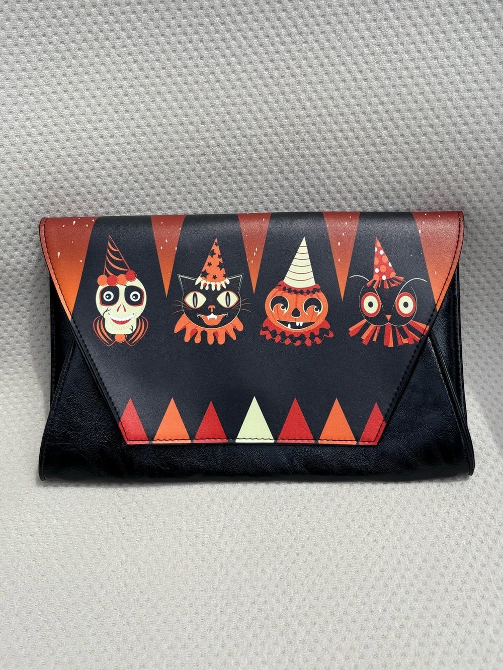 Retro Inspired Halloween Handbag
